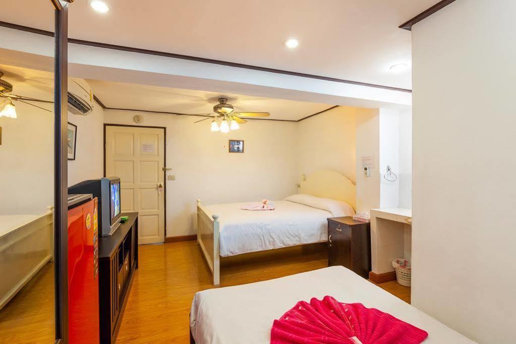 Sarnn Sukhumvit 28 Hotel Bangkok Kültér fotó